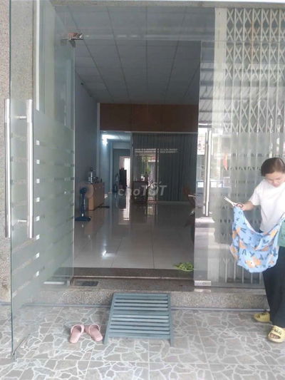 CHO THUÊ NHÀ MẶT TIỀN 5 X 20M TRỆT LỬNG 2PN KHU TÂY THẠNH