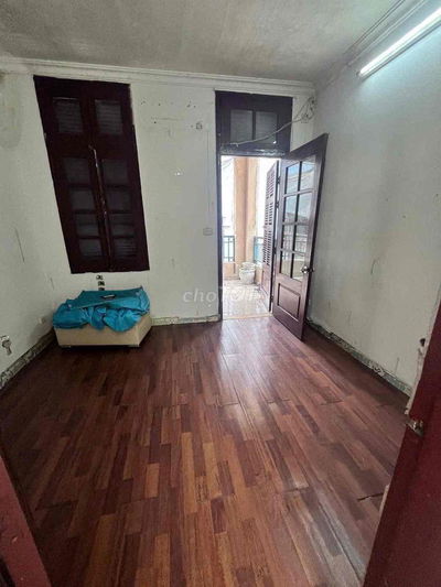 nhà nguyên căn 3 tầng 35m2 Mai Hắc Đế, HBT