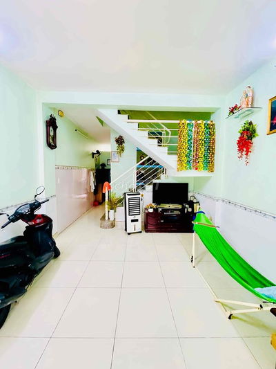 👉DT: 4,1x13 (54m2) - Nhà Đúc 2 Tầng - Cạnh Lê Thúc Hoạch - chỉ 3ty xíu