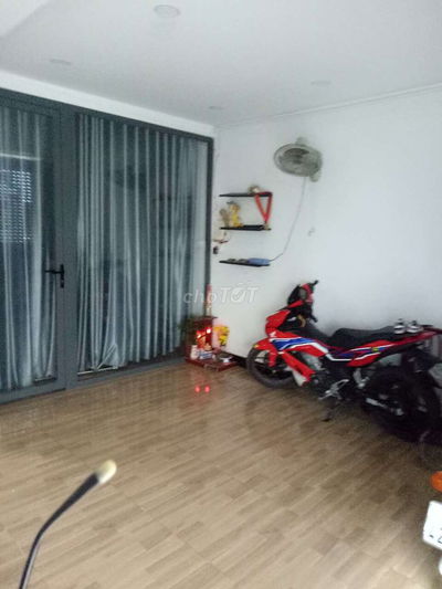 Nhà Thủ Đức,giá 2,9tỷ , cầu vượt Gò Dưa,chợ đầu mối nông sản Thủ Đức