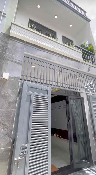 Nhà Bình Chánh 1 trệt 1 lầu 4x13 SHR giá 450 Triệu Thổ Cư gần Cầu Xáng