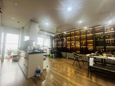 Bán căn góc 3 ngủ rộng  Vũ Tông Phan view đẹp thoáng