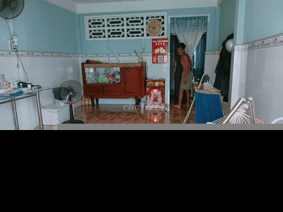 nhà 4 triệu gần Vincom Hùng Vương, 2 phòng ngủ, lộ 4m hẻm thông