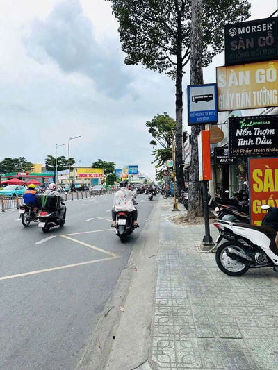 Cho thuê mặt tiền Phan Văn Trị ngay ngã tư nguyễn oanh