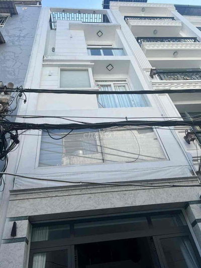 Nhà đẹp ngay vị trí VIP Q5