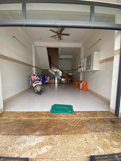 Cho thuê nhà đẹp 1 trệt 3 lầu  mặt tiền trung tâm biên hoà đầy đủ nội