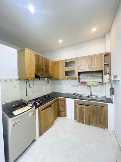 Bán Gấp Nhà Xe Hơi Đậu Cửa, 3,9x11 đất 62m2 Sổ Riêng 2PN Hồ Bá Phấn