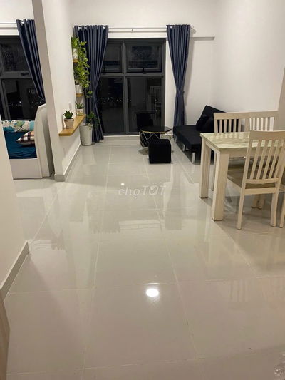 Cho thuê căn hộ tầng 24 view landmark81, tháp bút, căn góc giá 7.5tr