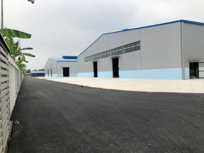 Chuyên các loại kho từ 500m2 đến hơn 7012m2, có thể chia nhỏ theo nhu cầu. Giá thuê chỉ 1xx k/m2