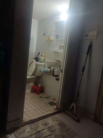 Cần người ở ghép