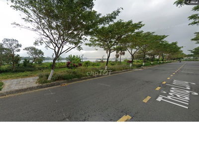 Cho thuê biệt thự thô Mặt tiền Thăng Long sát chân cầu Tuyên Sơn