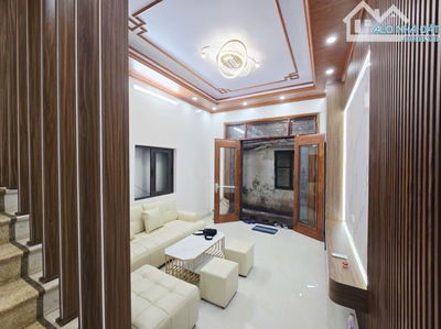 HIẾM !! NHÀ ĐẸP KIM GIANG - FULL NỘI THẤT - 10M RA Ô TÔ - 37m2 Giá 9.28 TỶ