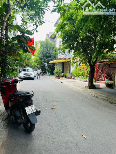Bán căn nhà sát biển mân Thái Đà Nẵng