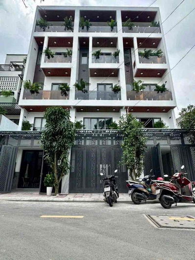 Nhà Phố Full nội Thất. 1/ Trần Thị Năm, ngay trường Sơn Ca 5