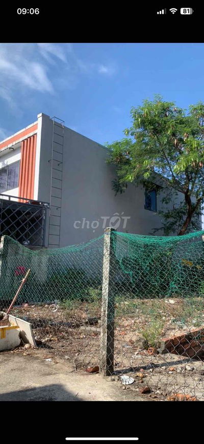 Đất kiệt Mai Đăng Chơn đối diện trường Nguyễn Bỉnh Khiêm