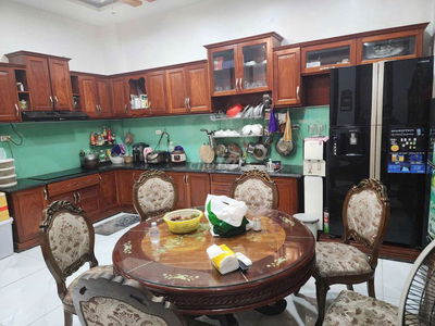 Bán nhà 3 lầu  2 mặt tiền phường Long Bình 218m2 giá chỉ 7,2 tỷ