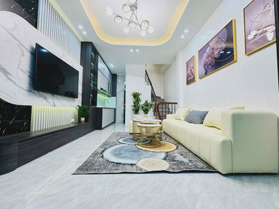 Bán Gấp Nhà Phố Kim Ngưu 26M x 5T, MT: 3,5M.20m ra ô tô, full nội thất