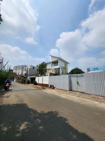 TRUNG TÂM Q2 - NGUYỄN DUY TRINH - ĐẤT TRỐNG - DT 495M2 - 57 TỶ TL