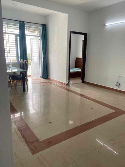 chung cư 312 Lạc Long Quân.DT 66m2 có 2 pn