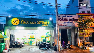 Nhà mặt tiền 90m2, 2 phòng ngủ, đường Mã Lò, Q. Bình Tân
