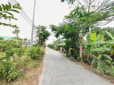 Bán gấp đất mặt tiền đường Xã quy đức,BÌNH CHÁNH