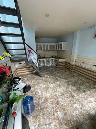 Nhà hẻm 4m, 2 phòng ngủ Lê Văn Quới
