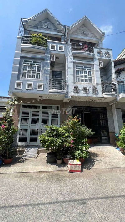 🏠 Nhà 3 tầng HXT mới ngay Phú Định, 56m², 4PN, ban công, Giá 5.79 Tỷ