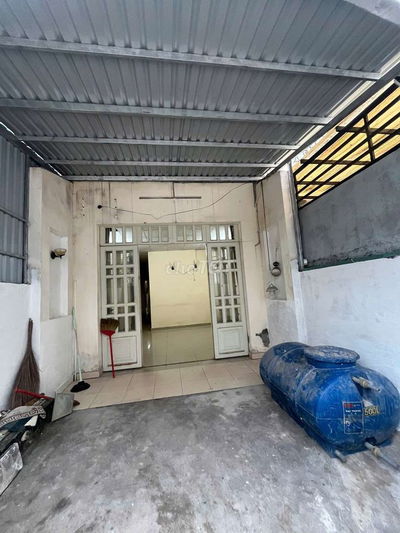 Cho thuê nhà nguyên căn hẽm 8m, phường phú thuận, q7