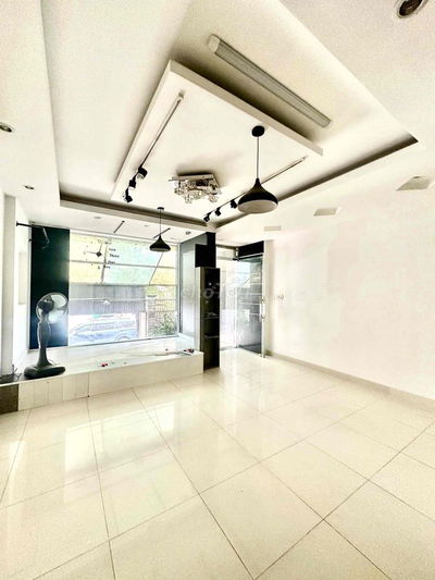 MBKD lối đi riêng làm VP, nail, sẵn MLanh, Tlanh, Mgiat khu Kim Sơn Q7