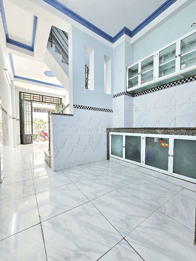 Nhà sổ hồng 3.2x14m 2 tầng 1.5 tỷ 5 phút qua Quận 7