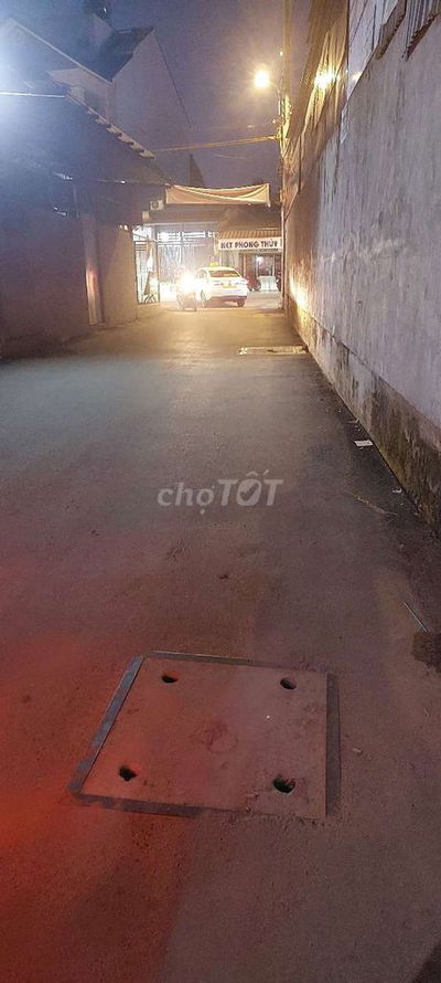 Bán nhà vị trí đẹp đường 39,4 tầng, ôto tải né nhau,gần Lê Văn Thịnh