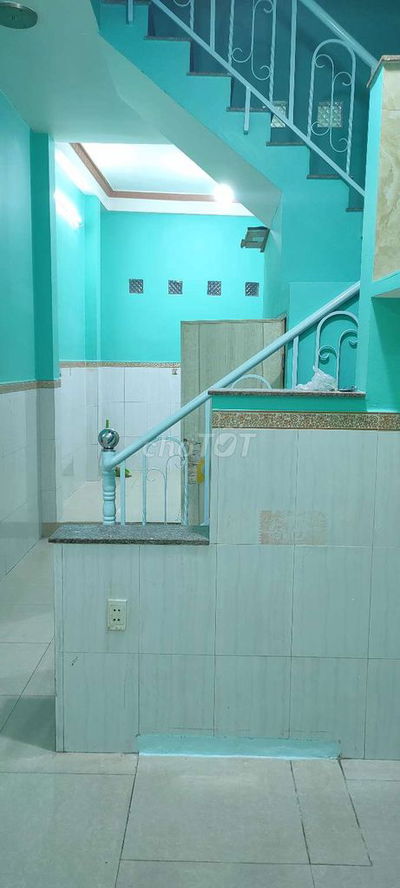 Cho thuê nhà nguyên 48m2 có 2 phòng giá rẻ tại đường Bà Hom,quận 6