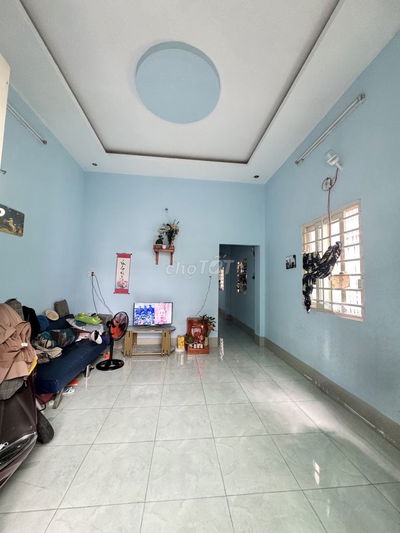 NHÀ CẤP 4 LÔ GÓC THOÁNG MÁT - HẺM XE HƠI THÔNG  - LINH XUÂN