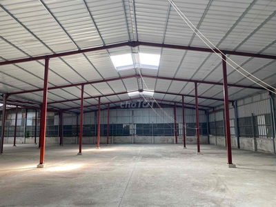cho thuê kho xưởng 600m2 đường lớn