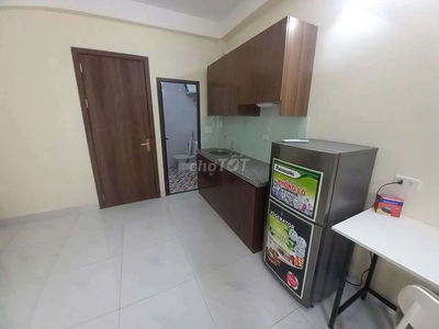 Cho thuê phòng trọ thang máy, khóa VT, 28m2 full đủ đồ giá rẻ 4tr