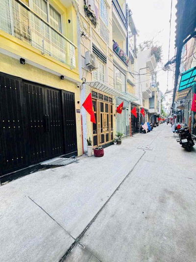 Chính chủ bán nhà hẻm 5m Nguyễn Đình Chiểu Quận 3. Hai lầu sân thượng