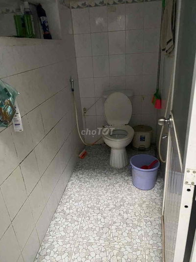 cho thuê nhà nguyên căn 1t1l 2 p ngủ có sẵn may lạnh