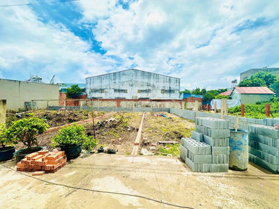 ĐẤT (5x20m) MỚI TÁCH CỰC ĐẸP_1/ NHỰA VÀO 50m_SÁT SÂN BANH, CHỢ THỚI TỨ