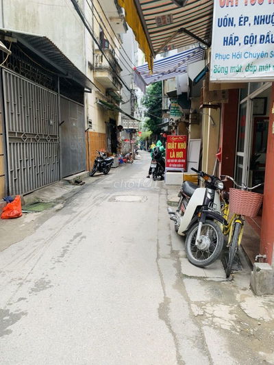Bán nhà phố Mễ Trì 39m²x5T- Ngõ thông-Ô Tô - Full Nt - Ở ngay 7,95 tỷ.