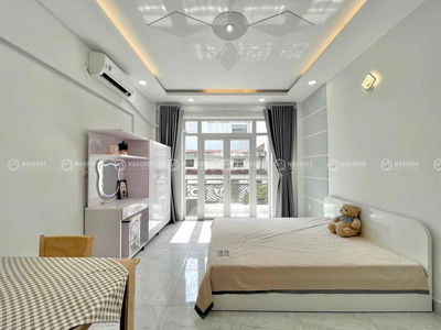 Căn hộ Ban công thoáng Full nội thất gần Aeon Tân Phú