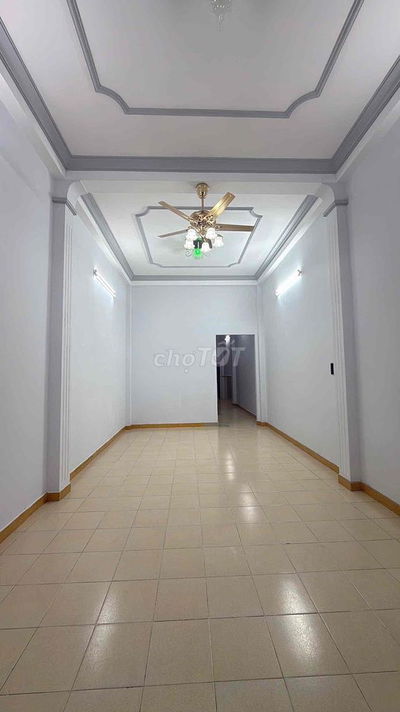 436B/22B Đường 3/2, quận 10. DT 3.6x18 m, 2 lầu, 4pN, giá 24.8 triệu