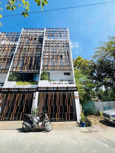 Cho thuê nhà đẹp khu biệt thự Huwbg Lợi