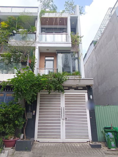 NHÀ 3 LẦU 4PN. 5WC HẺM TẢI ĐƯỜNG 22 LINH ĐÔNG