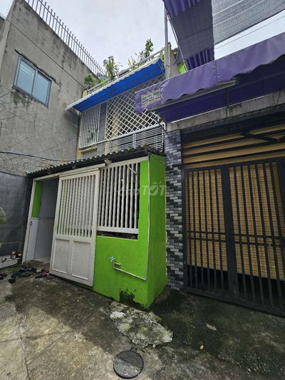 Nhà phố gần chợ Đoàn Thị Kia và Vincom550 p. Tân Đông Hiệp Tp. Dĩ An
