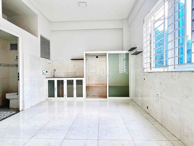 CHDV - STUDIO FULL NT NGAY QUANG TRUNG gần Chợ Hạnh Thông Tây