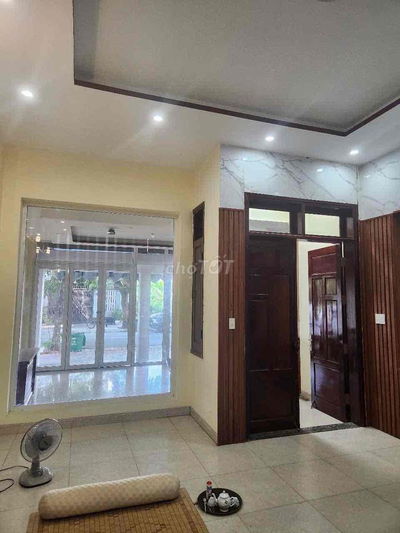 Bán nhà 3 tầng 3pn/3wc đường quách thị trang sát chú ếch con