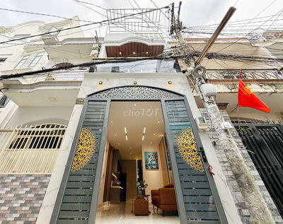 Nhà đẹp vị trí Vip