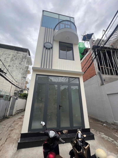 Cho thuê nhà nguyên căn 1 trệt 2 lầu mới đẹp – hẻm Chu Văn An, Bình Th