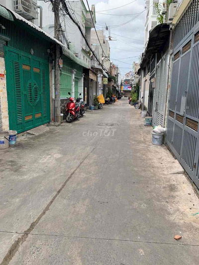nhà bán trệt lầu 2pn,2wc sổ riêng, đường hiệp thành 13