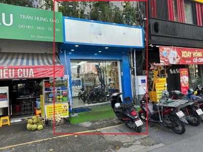 Cho thuê nhà mặt tiền Trần Hưng Đạo, Q1. Trệt, lửng, DT4,5x12 chỉ 40tr